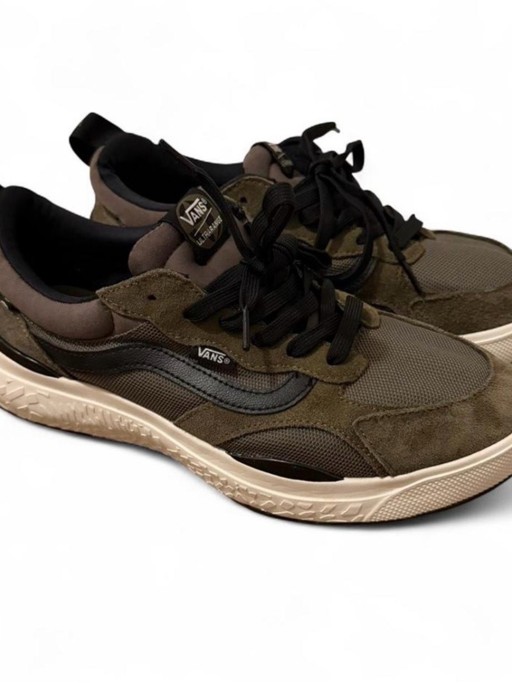Vans mens green UltraRange Neo VR3 Shoes